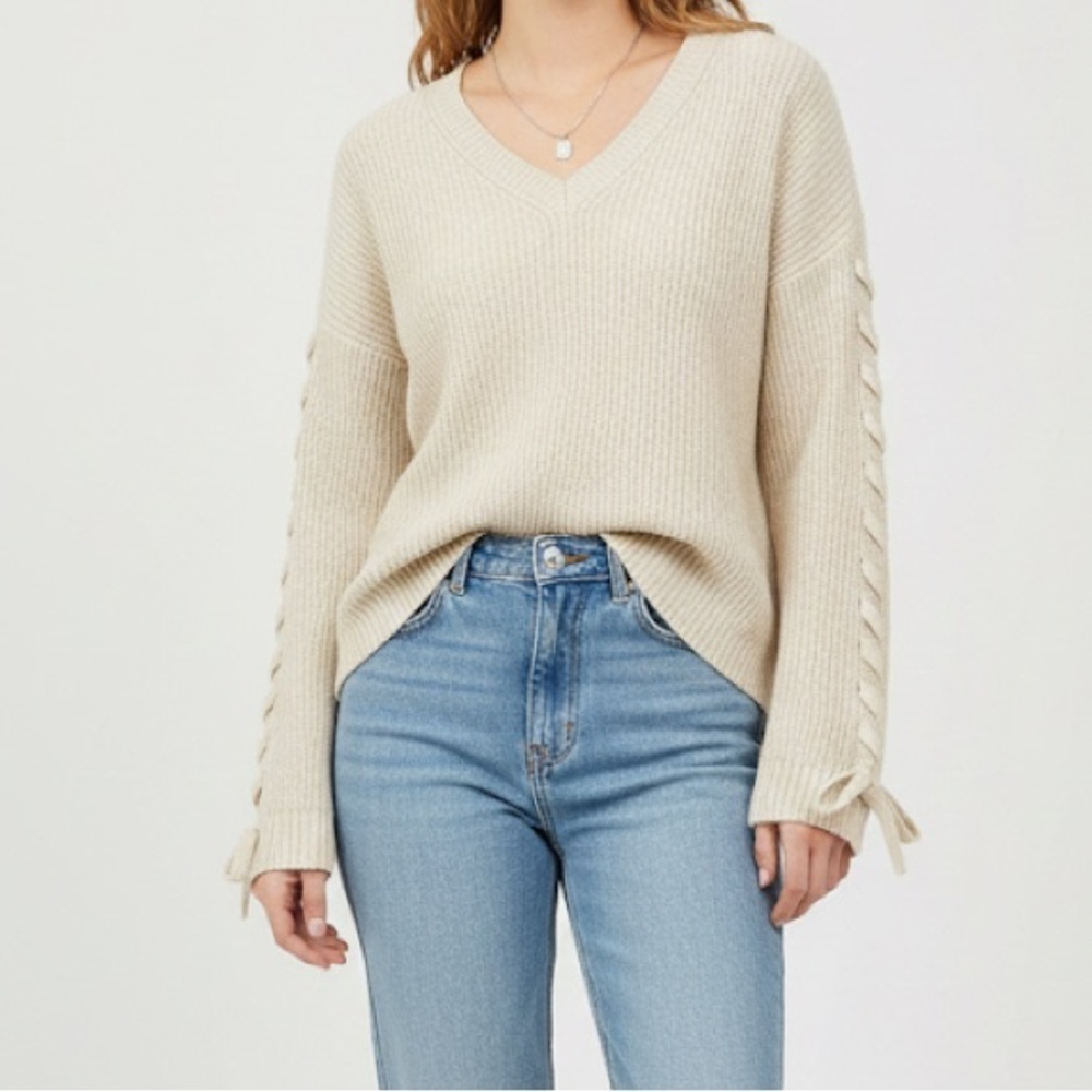 American Eagle Outfitters Cream V-Neck Sweater